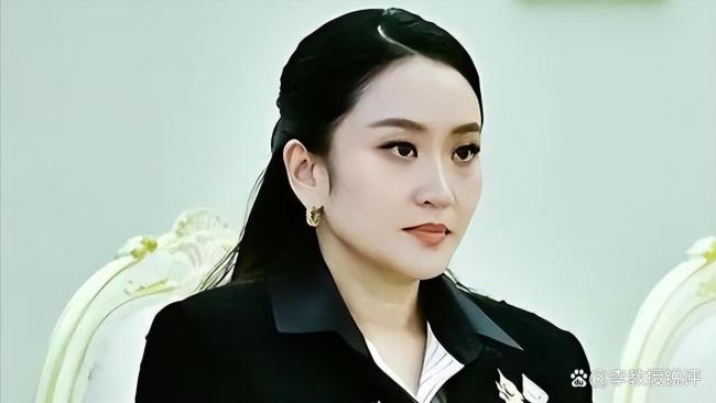 记者表示泰总理危机重重