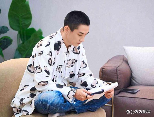 鑫旺资管 《披哥》第五季加速淘汰引热议，七人退场成定局，观众却越看越上头？